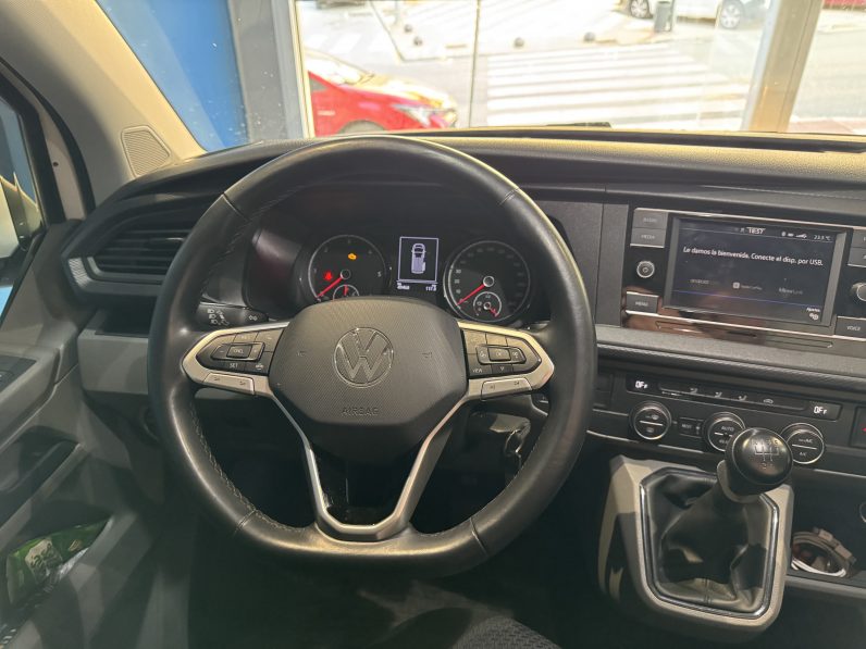 
								Volkswagen Caravelle full									