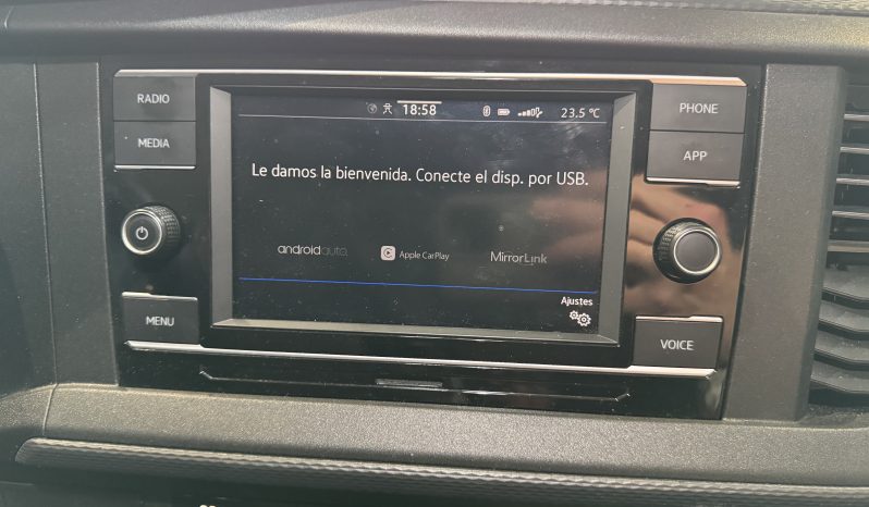 
								Volkswagen Caravelle full									