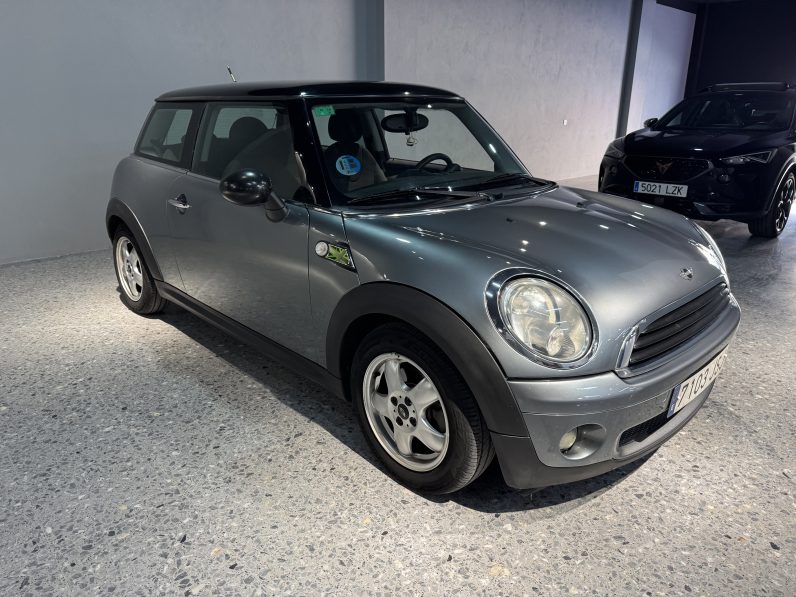 
								Mini Cooper 7103JSJ full									