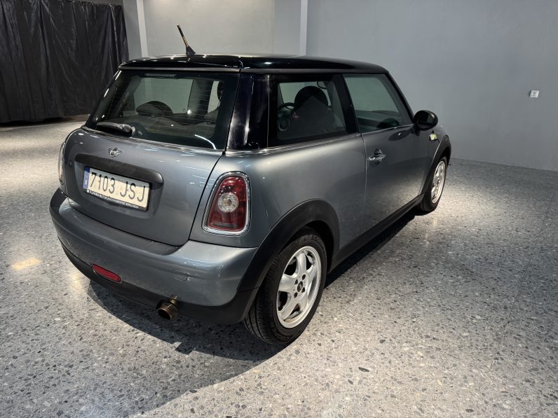 
								Mini Cooper 7103JSJ full									