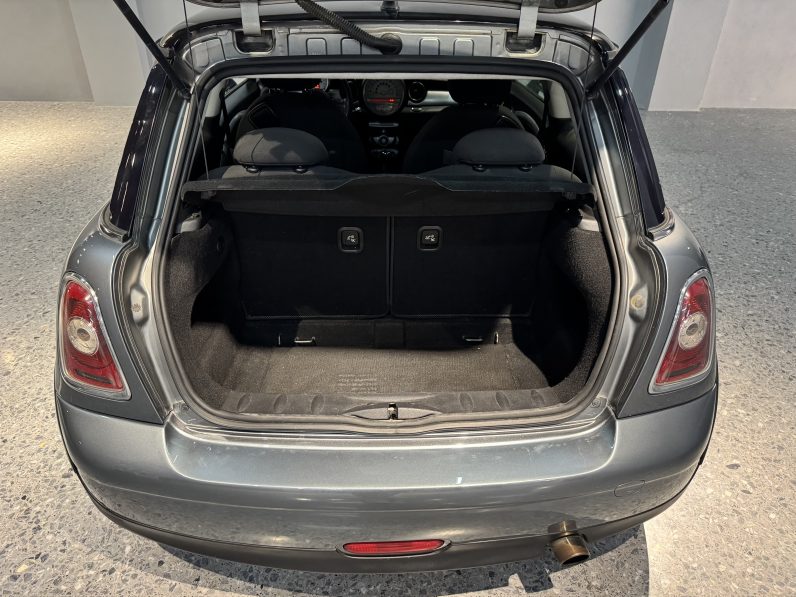 
								Mini Cooper 7103JSJ full									