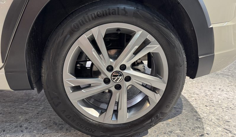 
								Volkswagen Taigo Rline full									