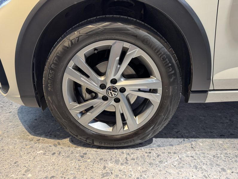 
								Volkswagen Taigo Rline full									