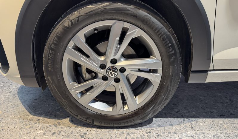 
								Volkswagen Taigo Rline full									