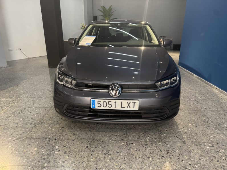 
								Volkswagen Polo Life full									