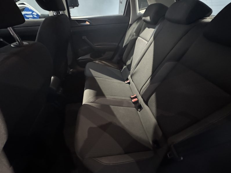 
								Volkswagen Polo Life full									