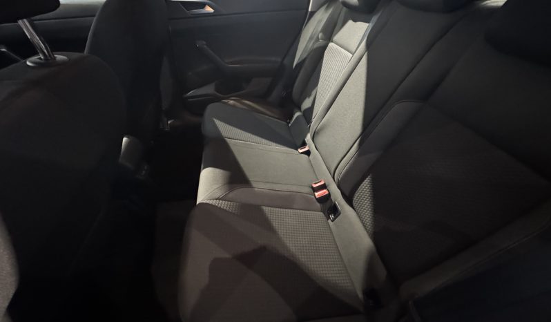 
								Volkswagen Polo Life full									