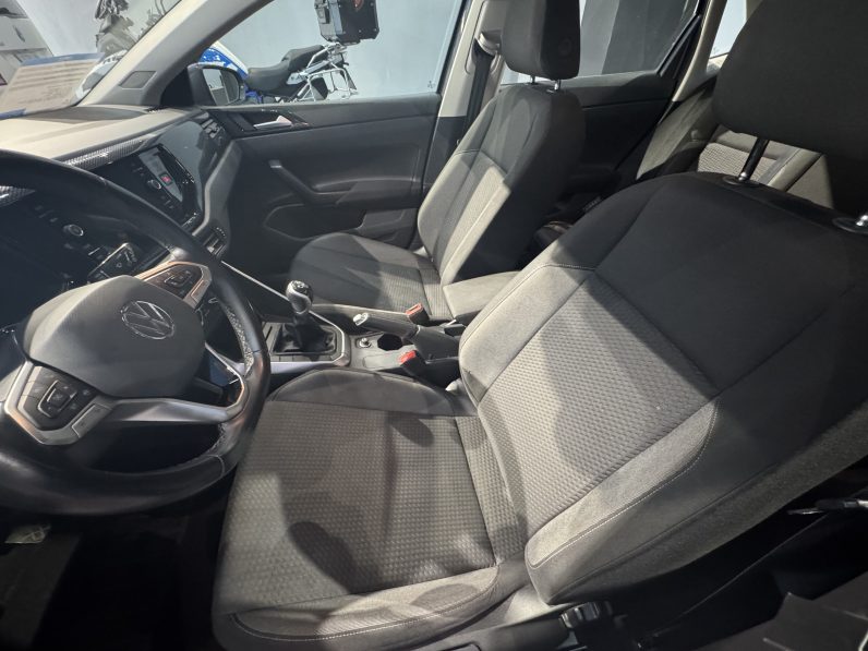 
								Volkswagen Polo Life full									