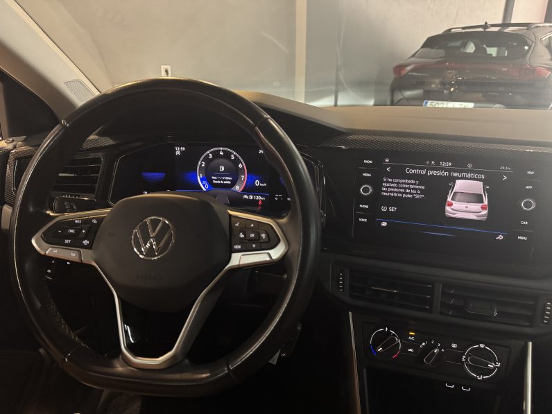 
								Volkswagen Polo Life full									