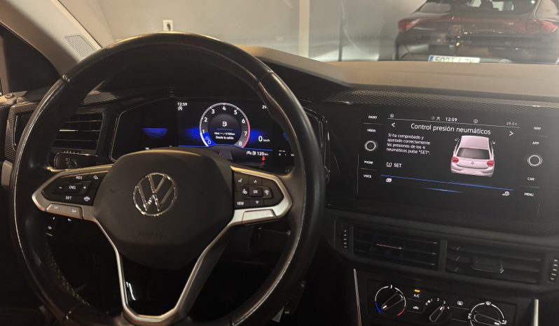 
								Volkswagen Polo Life full									