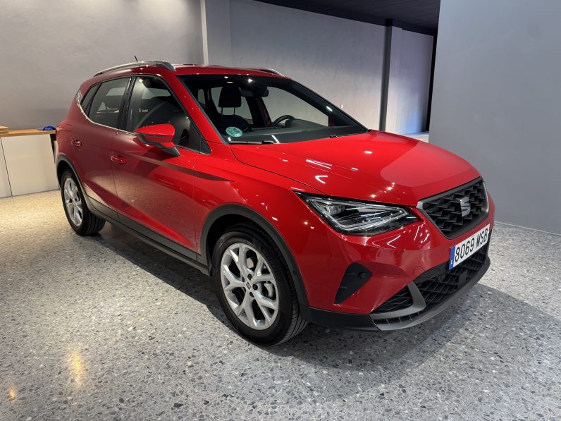 
								Seat Arona full									
