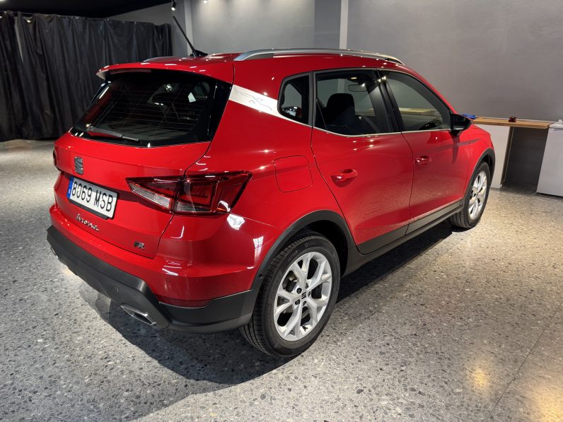 
								Seat Arona full									