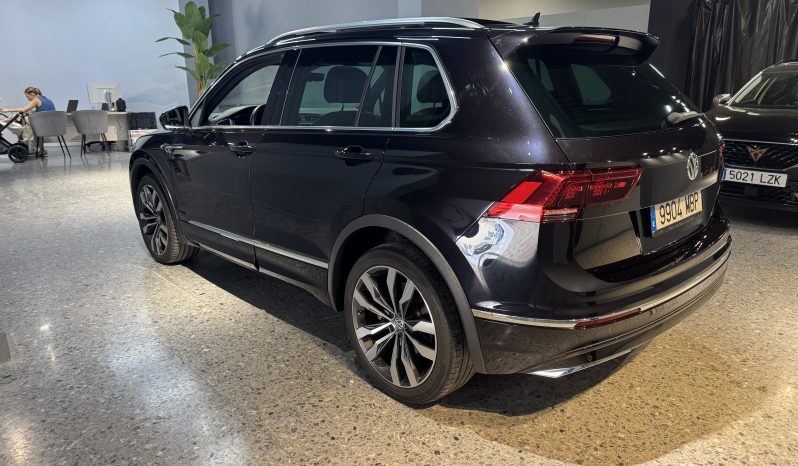 
								Volkswagen Tiguan R-line full									