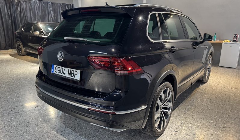 
								Volkswagen Tiguan R-line full									