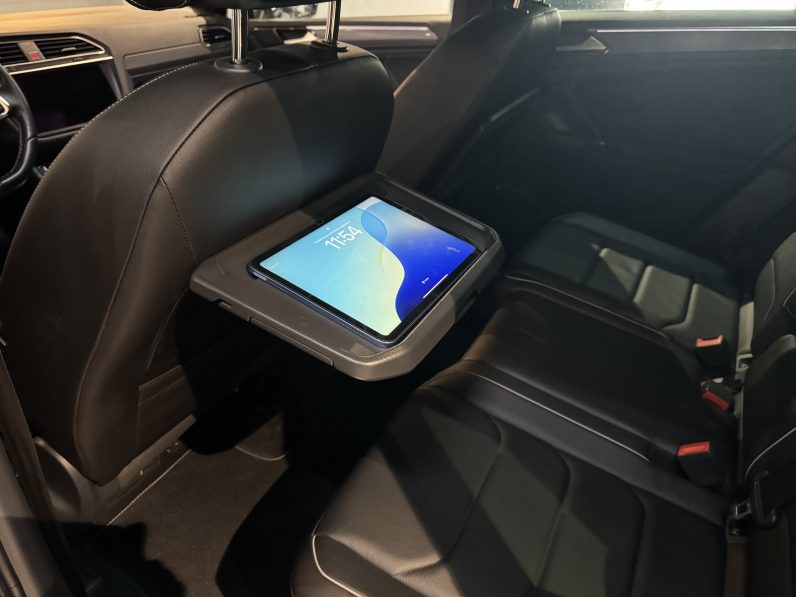 
								Volkswagen Tiguan R-line full									