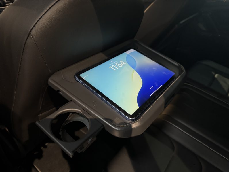 
								Volkswagen Tiguan R-line full									