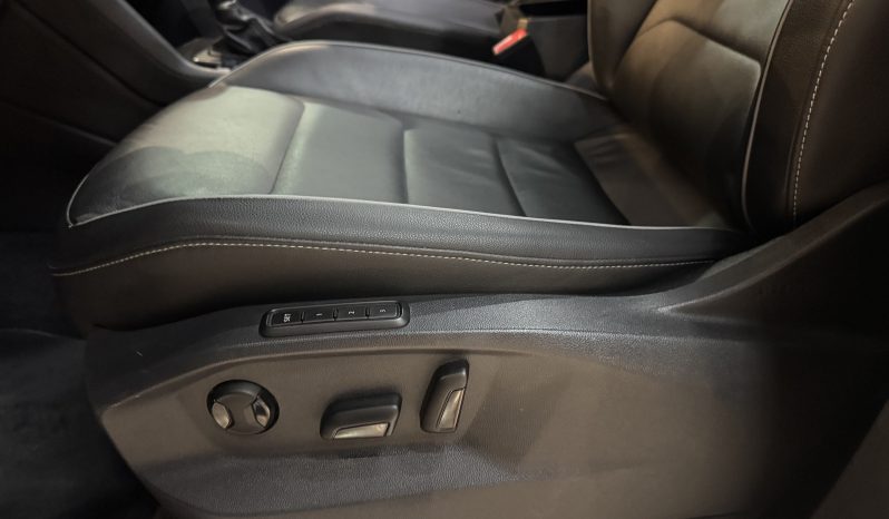 
								Volkswagen Tiguan R-line full									