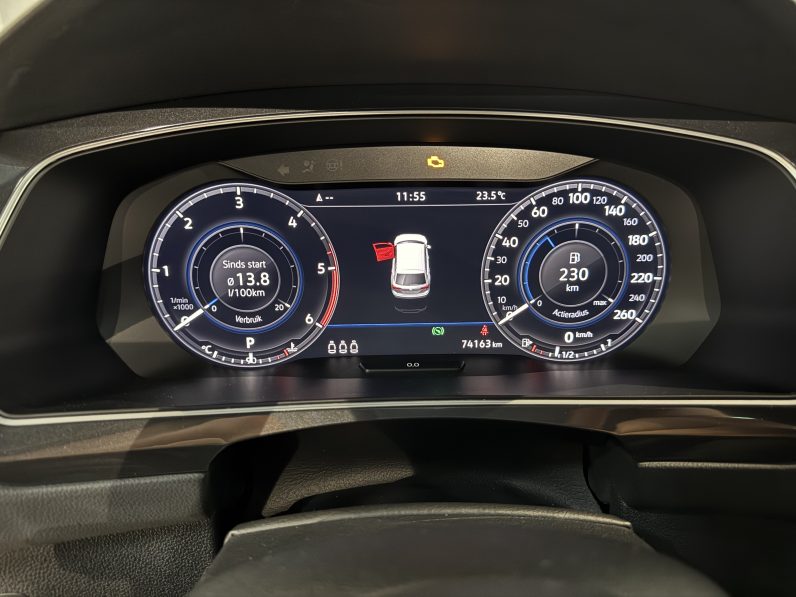 
								Volkswagen Tiguan R-line full									