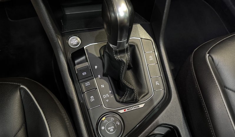 
								Volkswagen Tiguan R-line full									