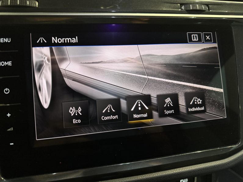 
								Volkswagen Tiguan R-line full									