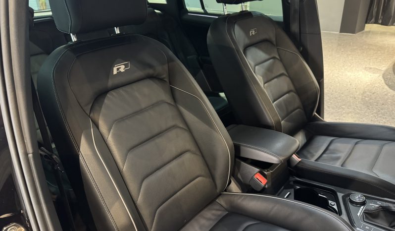 
								Volkswagen Tiguan R-line full									