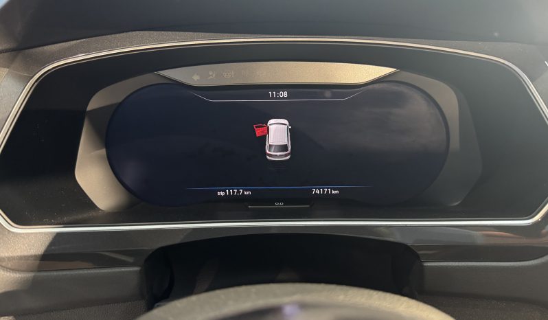 
								Volkswagen Tiguan R-line full									