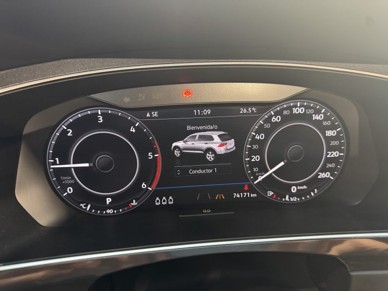 
								Volkswagen Tiguan R-line full									