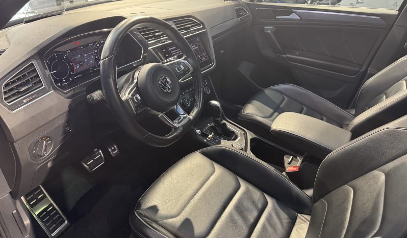 
								Volkswagen Tiguan R-line full									