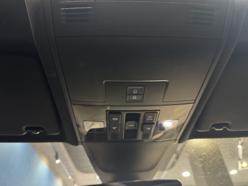 
								Volkswagen Tiguan R-line full									