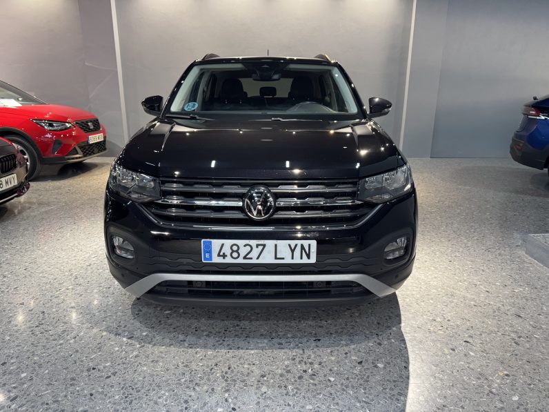 
								Volkswagen T-cross full									