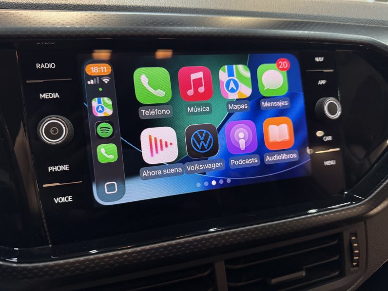 
								Volkswagen T-cross full									