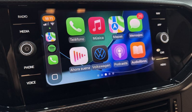 
								Volkswagen T-cross full									