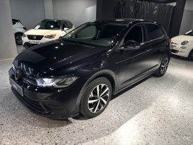 Volkswagen Polo Negro