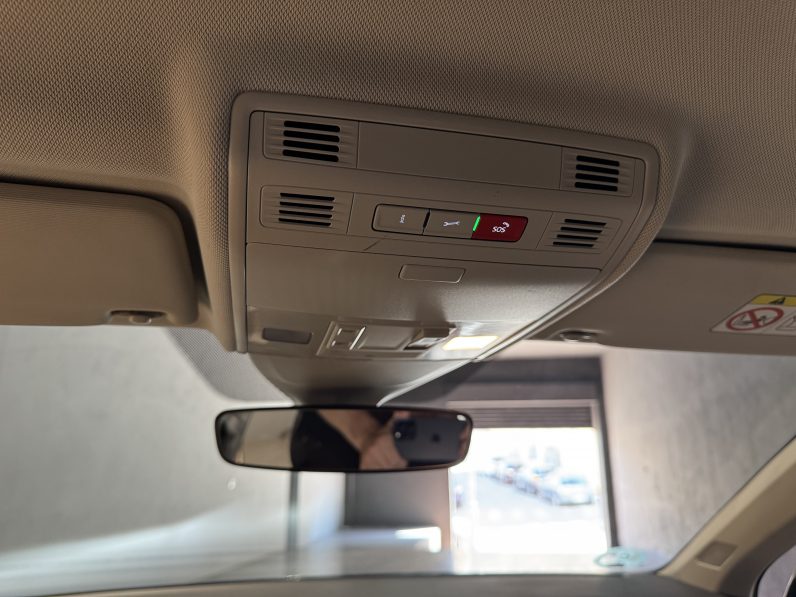 
								Volkswagen Polo Life full									