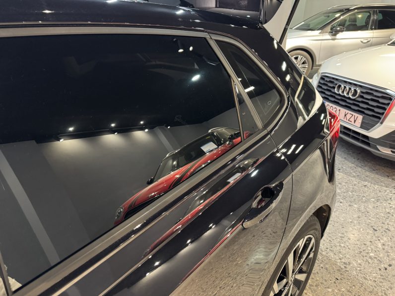 
								Volkswagen Polo Negro full									