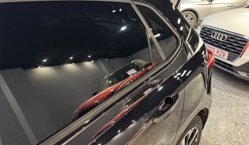 
								Volkswagen Polo Negro full									