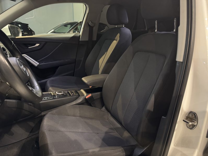 
								Audi Q2 full									