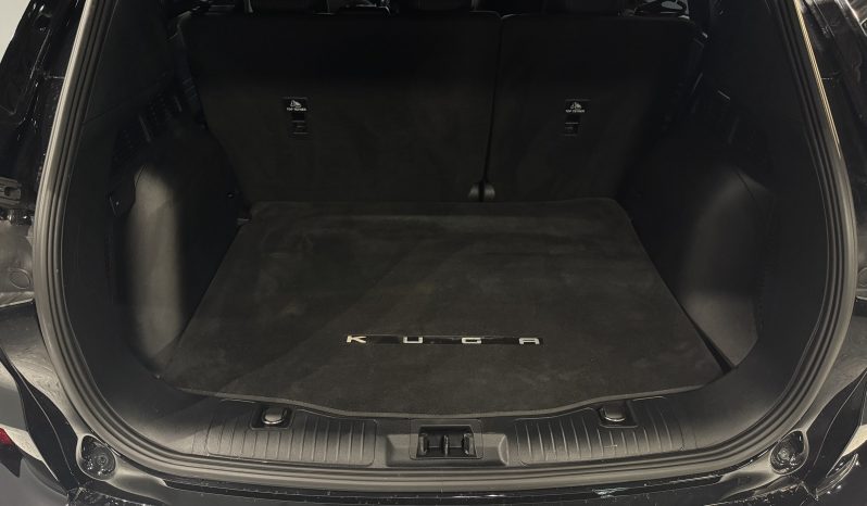 
								Ford Kuga 2.5 PHEV full									