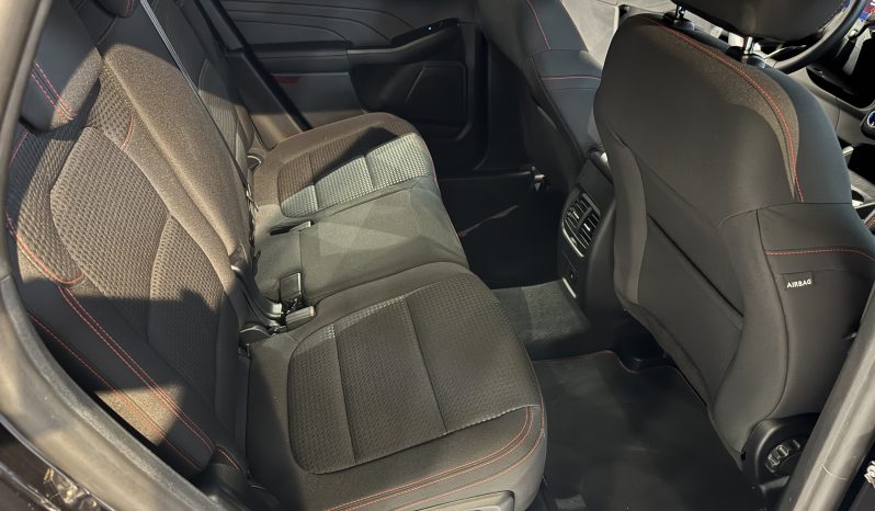 
								Ford Kuga 2.5 PHEV full									