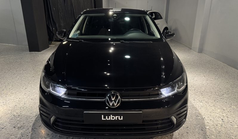
								Volkswagen Polo Negro full									