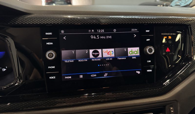 
								Volkswagen Polo Life full									