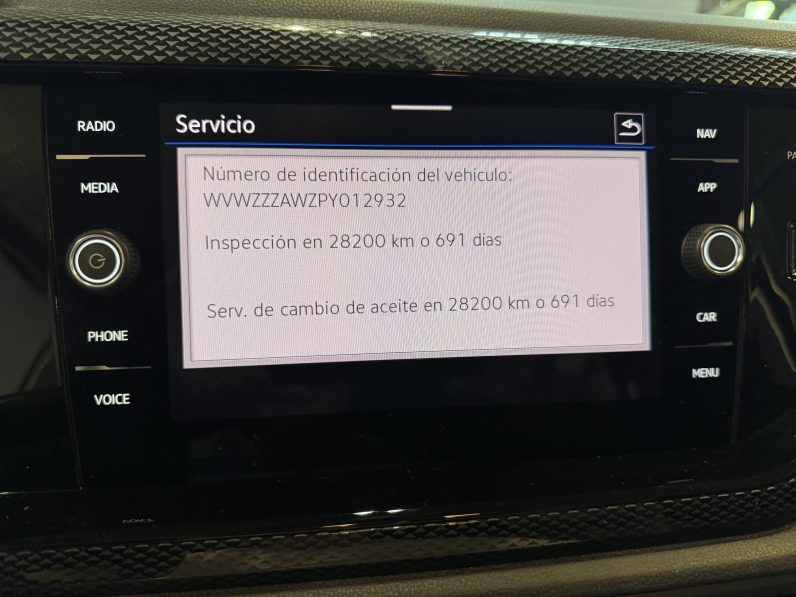 
								Volkswagen Polo Negro full									