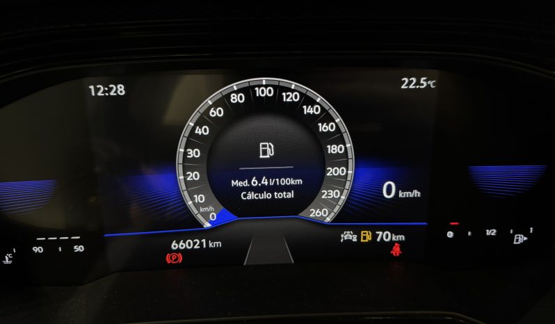 
								Volkswagen Polo Negro full									