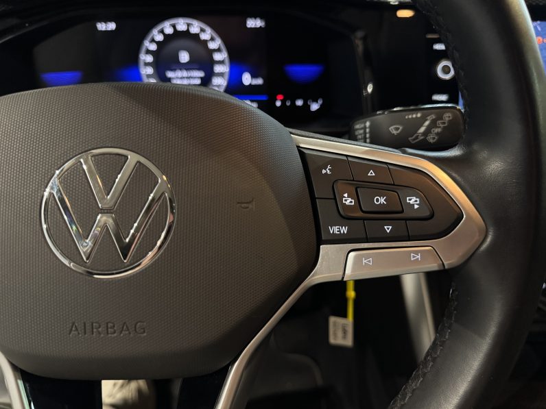 
								Volkswagen Polo Negro full									