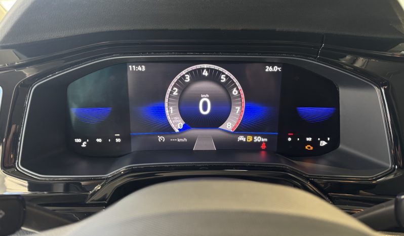 
								VOLKSWAGEN Polo life full									