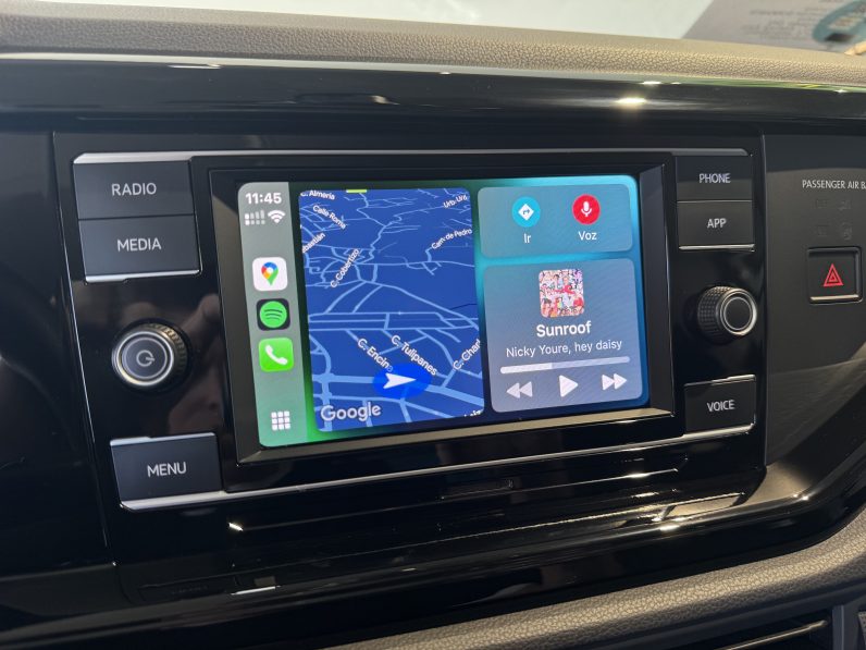 
								VOLKSWAGEN Polo life full									