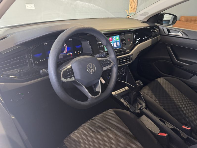 
								VOLKSWAGEN Polo life full									