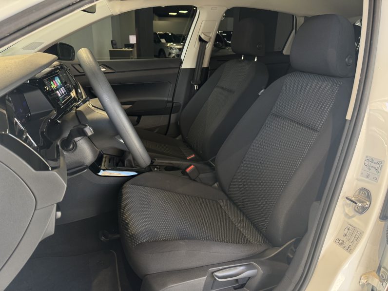 
								VOLKSWAGEN Polo life full									