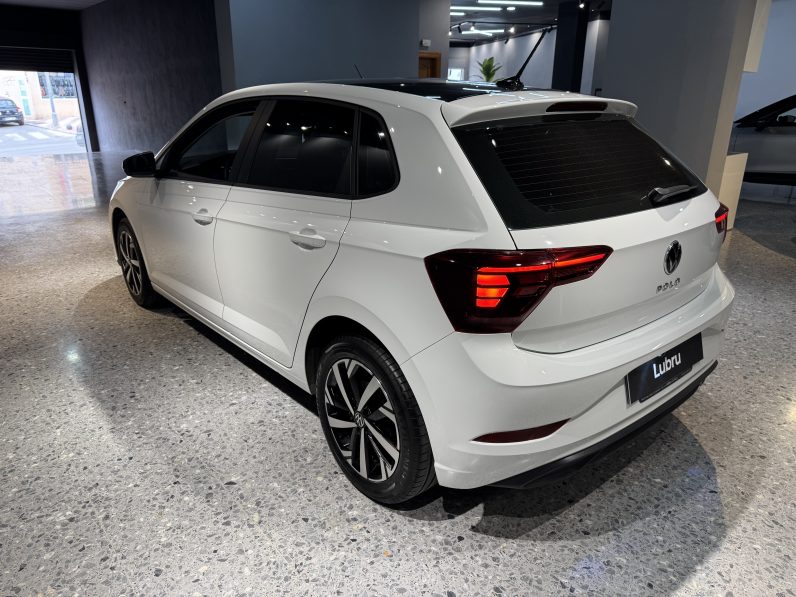 
								VOLKSWAGEN Polo life full									