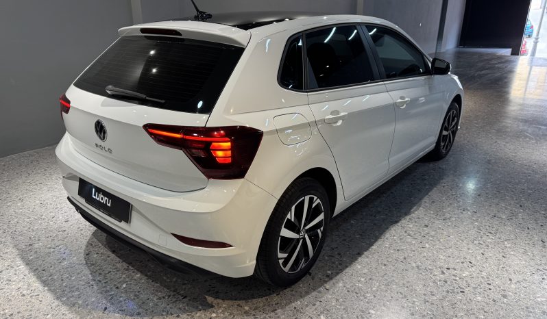 
								VOLKSWAGEN Polo life full									